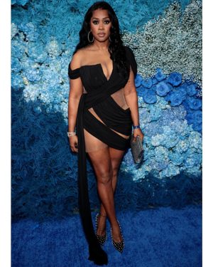 Remy Ma Instagram - Custom Dress @danthony.designz 
Shoes @iamjenniferle 
Bracelets & Diamond Hoops @samdiamonds144 
Bundles @royalhairdelivery 
Sidebar: I promise y’all my undergarment was perfect in the car; soon as I stepped on the carpet it scrunched🙄It should be a mirror at the beginning of all events my opinion
#RemyMa