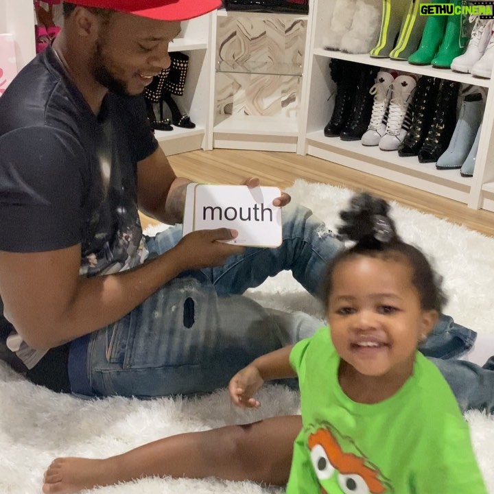 Remy Ma Instagram - @ReminisceMacKenzie has been identifying words since she was 1 (she turned 2 last month) We try to make everything fun & We praise her when she gets it correct which makes her eager to learn more... make sure you subscribe to her YouTube page -Reminisce MacKenzie the Golden Chid Link in bio Sidebar: @PapoosePapoose is obsessed; I was organizing my shoe closet and he came in there talkin bout look babe she gonna be ready for Alphabetical Slaughter soon 😳😂🤣 #RemyMa #TheGoldenChild #TeachTheBabies
