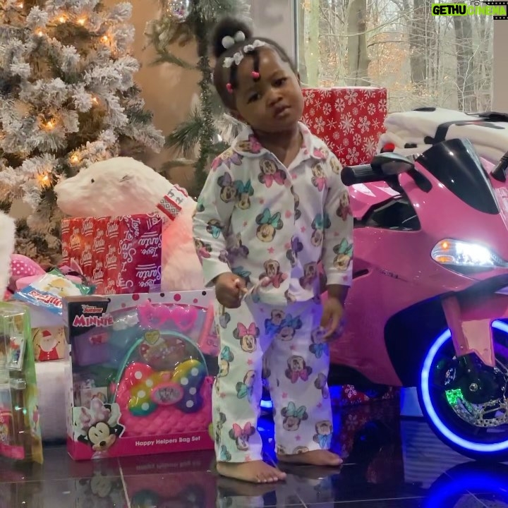 Remy Ma Instagram - 🥰Christmas mood 🎄 💃🏾 @ReminisceMacKenzie #MyBaby #RemyMa Sidebar: Her godfather @fatjoe skipped right over the bike phase and went straight for the motorcycle but ...she loves it Double Sidebar: I never heard this song in my life & neither has she but ...she loves it 😎