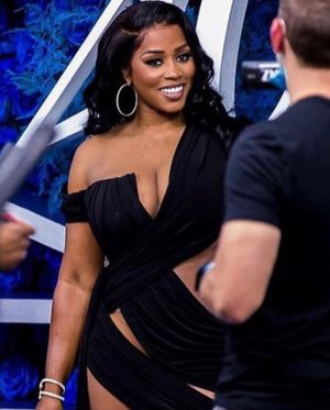Remy Ma Instagram - Custom Dress @danthony.designz 
Shoes @iamjenniferle 
Bracelets & Diamond Hoops @samdiamonds144 
Bundles @royalhairdelivery 
Sidebar: I promise y’all my undergarment was perfect in the car; soon as I stepped on the carpet it scrunched🙄It should be a mirror at the beginning of all events my opinion
#RemyMa