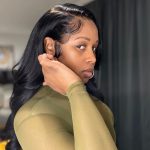 Remy Ma Instagram - @AndreCavasier came to my house last night and did my hair🥰 He sooooo fiyah 🔥 Bundles from @cherrypophair 🍒 Earrings from @simoneismithjewelry Sidebar: Brown skin, Boobs, bundles & brows 💯 #RemyMa