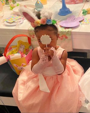 Remy Ma Instagram - @ReminisceMacKenzie ‘s Easter Brunch 🐣💐 
Everybody wore poofy dresses, “high heels”, and bunny ears🥰
#RemyMArtha was veryyyy happy!
Sidebar: RemyMArtha was even happier when everybody picked up their kids the next day 😩😎 #RemyMa