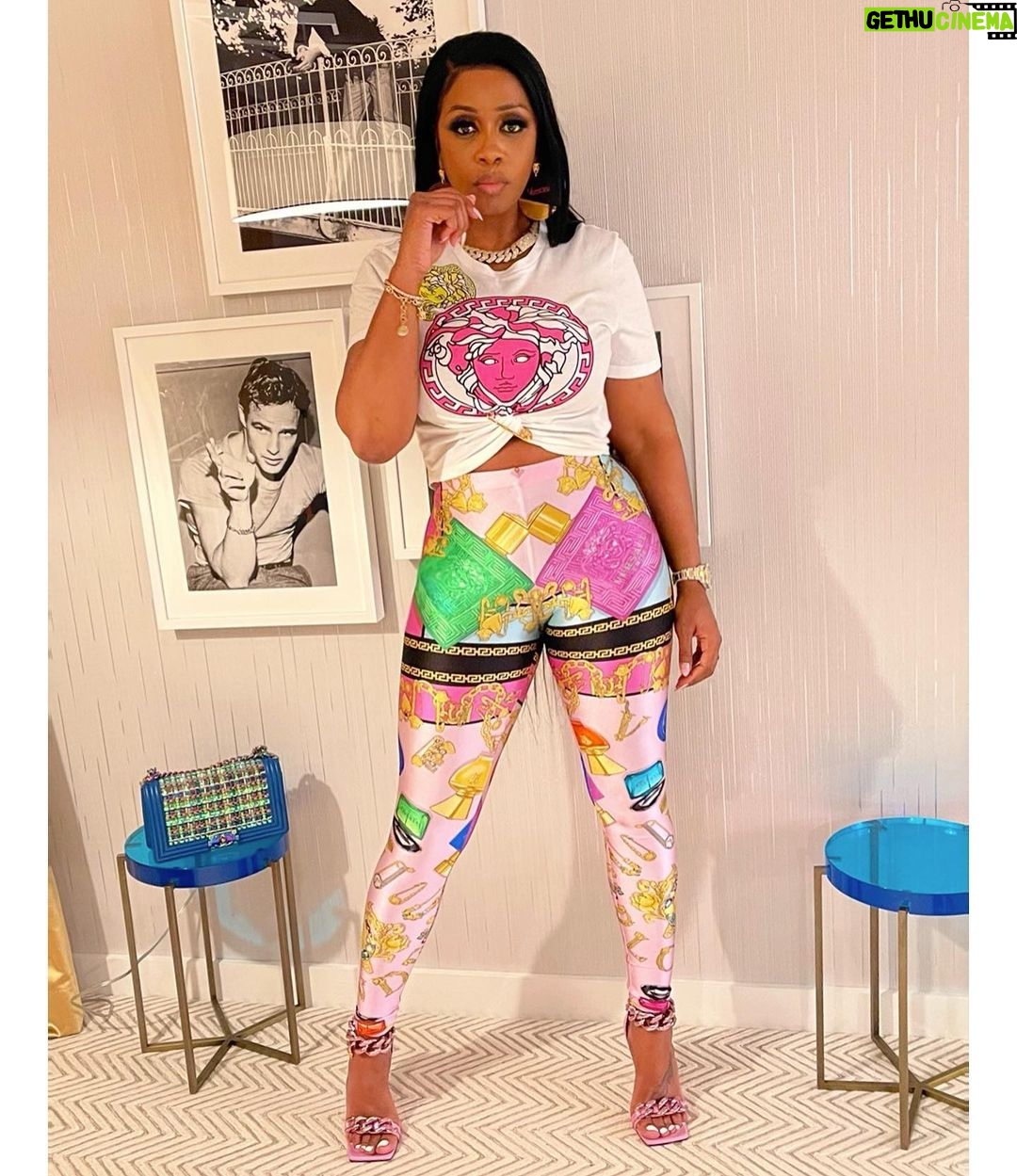 Remy Ma Instagram - Versace, Versace, Versace 💖💚💛💙 #SavagexRemy #RemyMa #RemyMafia