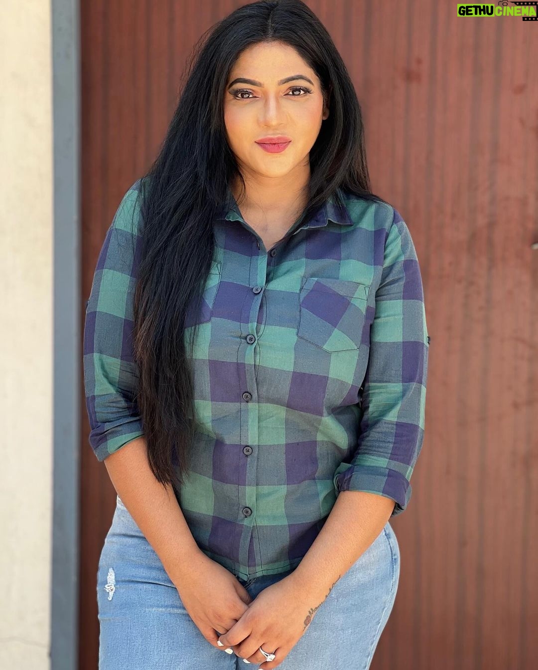 Reshma Pasupuleti Instagram - Things to keep private …… EVERYYYYYTTTTHHHIIINNNNGGGGGGGGGGG🤣😂🫠