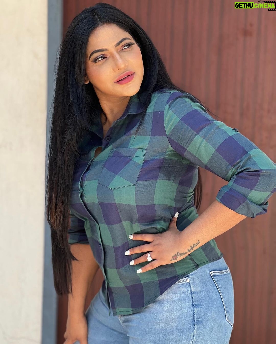 Reshma Pasupuleti Instagram - Things to keep private …… EVERYYYYYTTTTHHHIIINNNNGGGGGGGGGGG🤣😂🫠