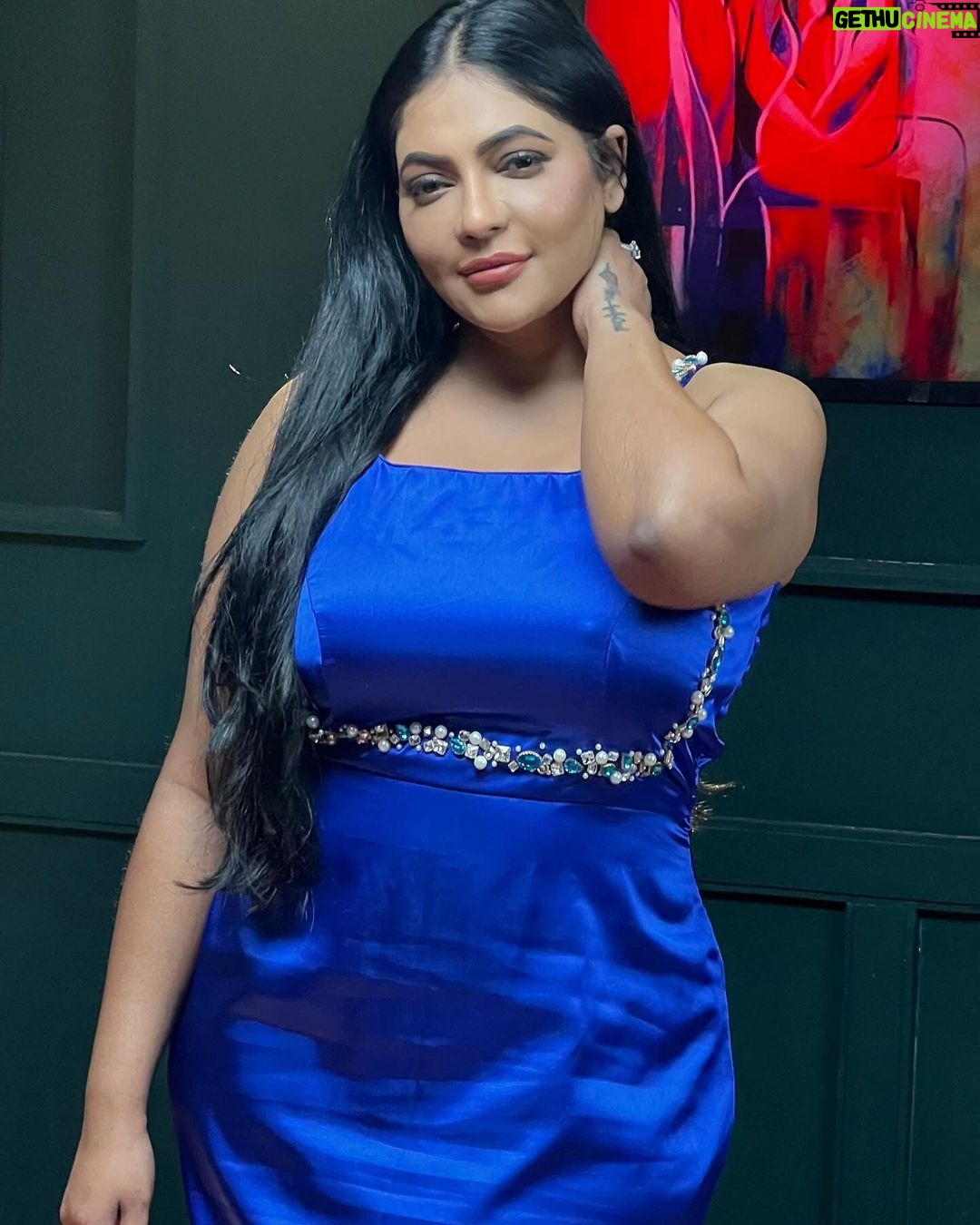 Reshma Pasupuleti Instagram - Current vibe 💍 blues 💙