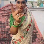Reshma Pasupuleti Instagram - Stop giving your heart to people that need a brain 😂🤣 #madathapettisong #reel #reelsinstagram #reelitfeelit #reelsindia #reelkarofeelkaro #reelsinsta #reelindia #rajamundry #nellore #nookalu #sannabiyam