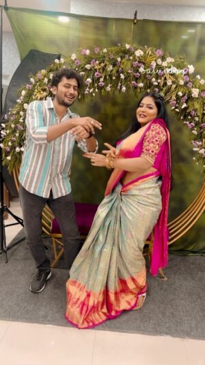 Reshma Pasupuleti Instagram - Always spread love & happiness, life is too short & the world can be cruel sometimes #reelsinstagram #reelitfeelit #reelsindia #reelkarofeelkaro #reelsinsta #reelitfeelit❤️❤️