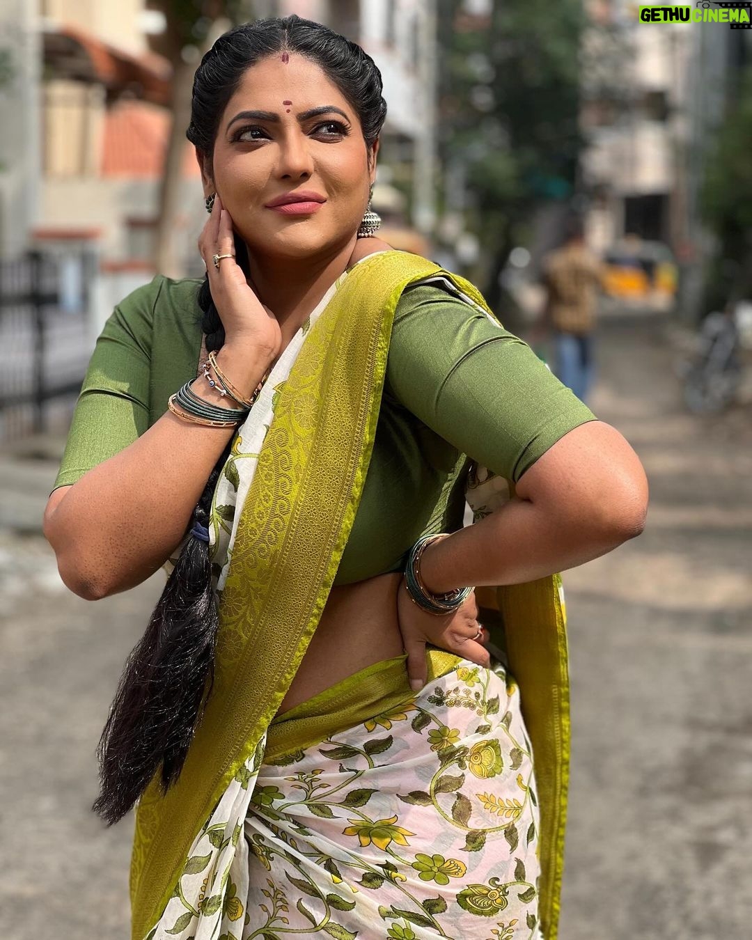 Reshma Pasupuleti Instagram - Protect your spirit from negativity, don’t let anyone disturb your peace ☮️