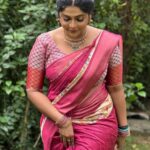Reshma Pasupuleti Instagram – Thank you @sarvatva.chennai boutique for this amazing saree. Check their page out for the latest trending collections. ❤️