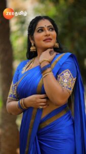 Reshma Pasupuleti Instagram - Pause Challenge...!!!😉❤️‍🔥 சீதா ராமன் | திங்கள் - வெள்ளி இரவு 7:30 மணிக்கு. #SeethaRaman #Mahalakshmi #ZeeTamil