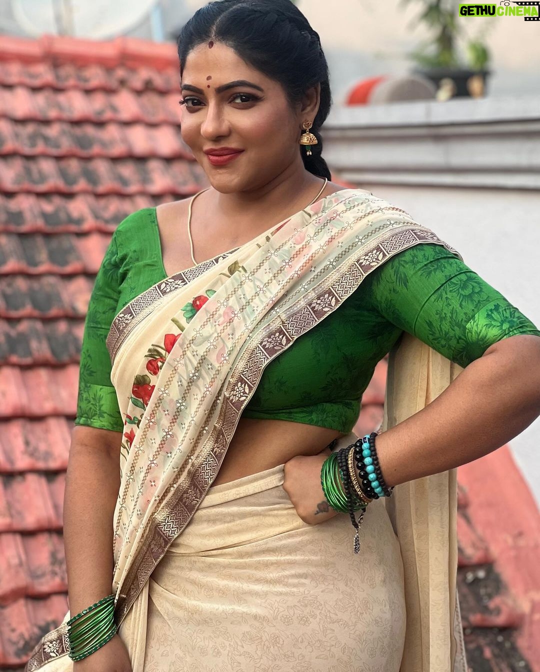 Reshma Pasupuleti Instagram - I would rather trust a car without brakes ๐๐คฃ๐๐คฃ๐ love life ๐งก