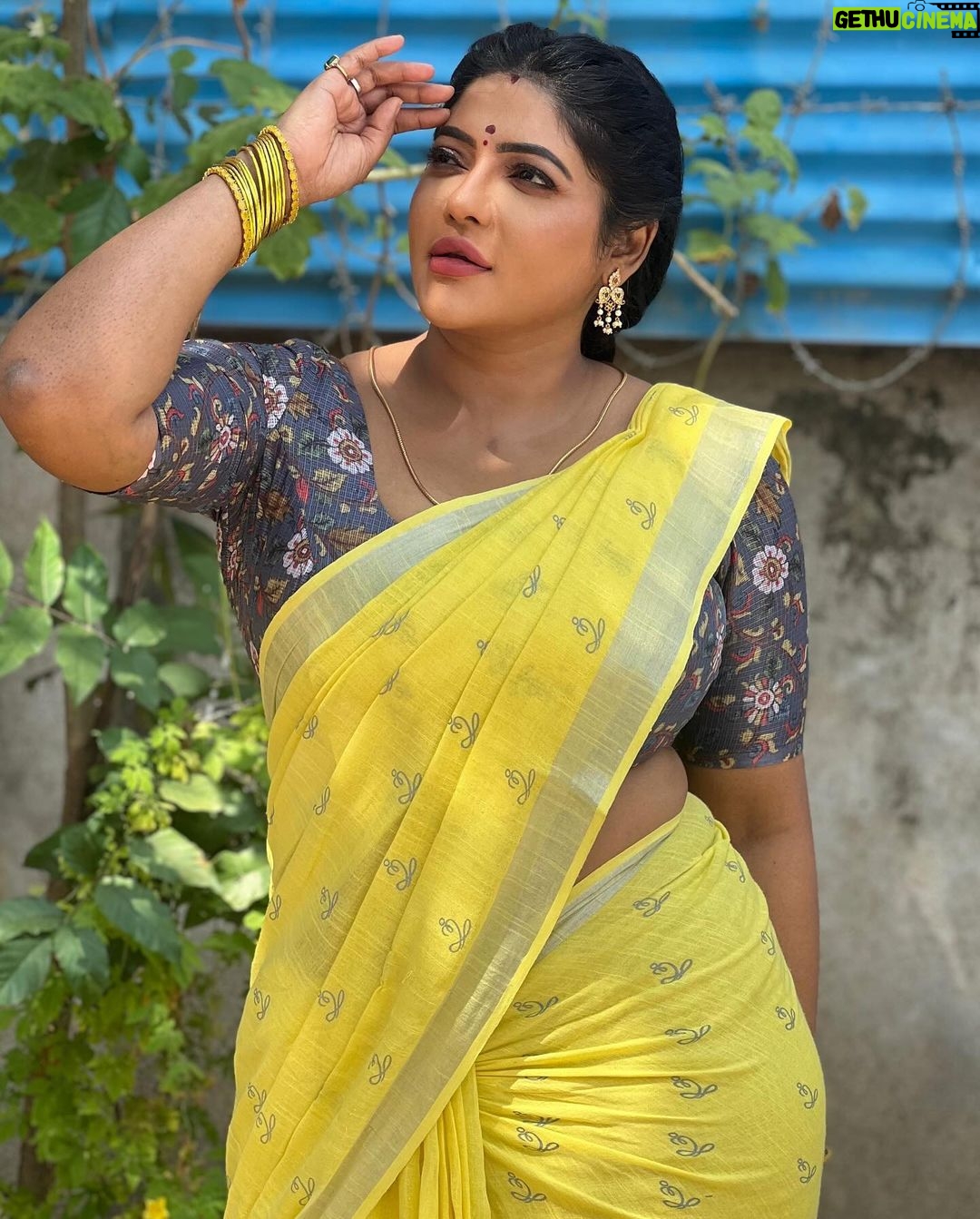 Reshma Pasupuleti Instagram - Strangers clap harder for you, than the people who are close to you… so clap for yourself 🤩🫰