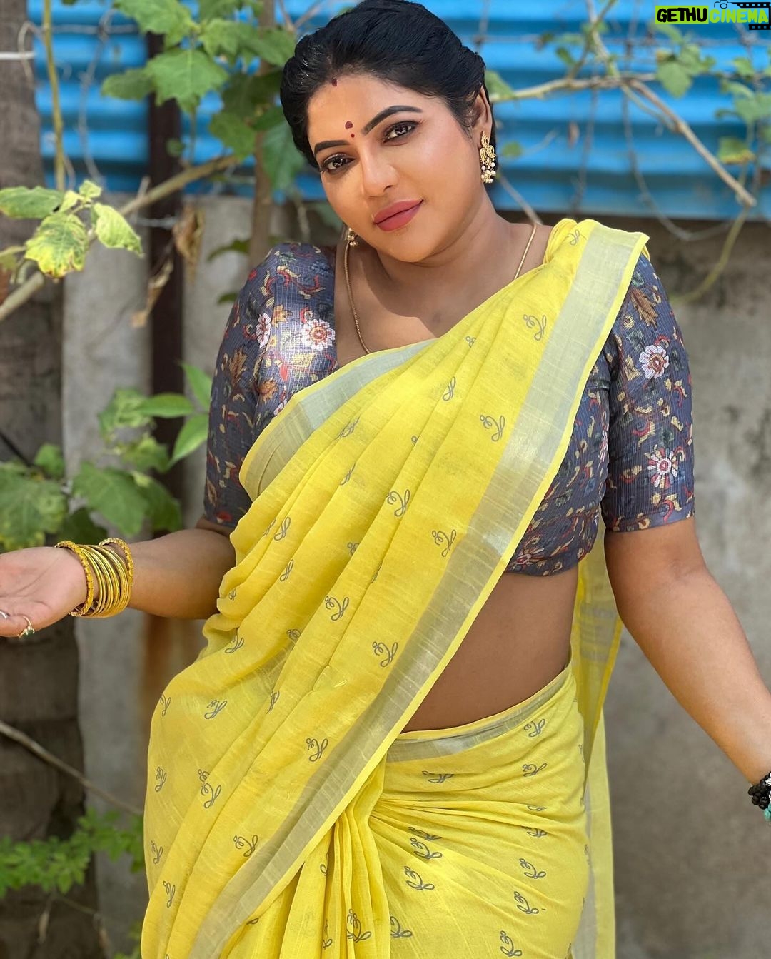 Reshma Pasupuleti Instagram - Strangers clap harder for you, than the people who are close to you… so clap for yourself 🤩🫰
