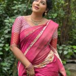 Reshma Pasupuleti Instagram – Thank you @sarvatva.chennai boutique for this amazing saree. Check their page out for the latest trending collections. ❤️