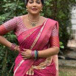 Reshma Pasupuleti Instagram – Thank you @sarvatva.chennai boutique for this amazing saree. Check their page out for the latest trending collections. ❤️
