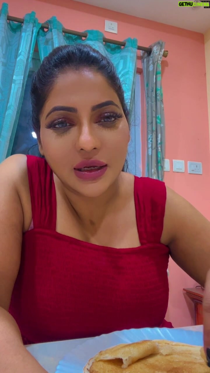 Reshma Pasupuleti Instagram - Come back in #sitaraman serial As Nancy, whether maha’s back to take vengeance or is this a totally new role who’s come to seek revenge for her sister and whether she will support Seetha or not…. Yall have to wait and find out. Thanks for all the love and support do watch Sitaraman serial on @zeetamizh and enjoy life #pray #work#staykind 🫰
