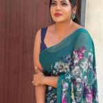 Reshma Pasupuleti Instagram – Focus on improving yourself, not proving yourself #selfcare #lovelige  thank you @dharaniofficialpage @jewelhub_chennai for the saree & jewelry awesome styling 🫰