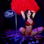Reya Sunshine Instagram - My happy place 💃🏻💸 what’s yours? 🙃 SWIPE and tell me which shot 📸 is your favorite! @blushnj My Happy Place Bakery