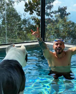 Reykon Instagram - 🏊‍♂️