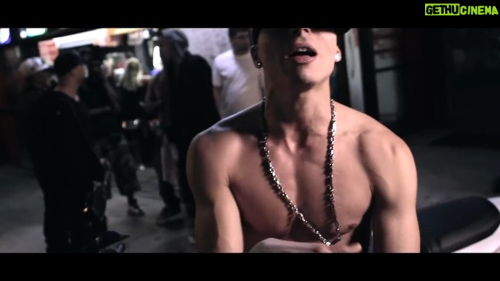 Reykon - 52.3K Likes - en mi época de GORDO 🤣#NoMolestesMas año 2010 lo recuerdan? #tbt