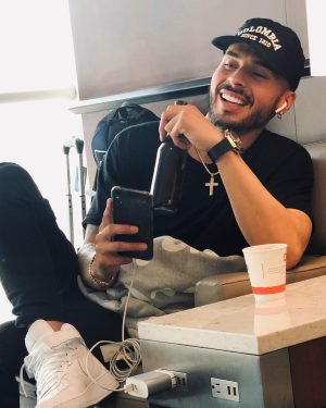 Reykon Instagram - Hablando con sonrisas 😁