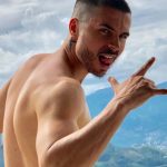 Reykon Instagram - Q si el pelo, q si la barba, q si el tatuaje, q si el arete, q si la cagaste q si no 🤷🏻‍♂️... por q siempre criticamos a los demás? Cuando ni la vida de nosotros la tenemos controlada! Chequea tu ojo mi socio antes de criticar lo q ves en el del otro!!
