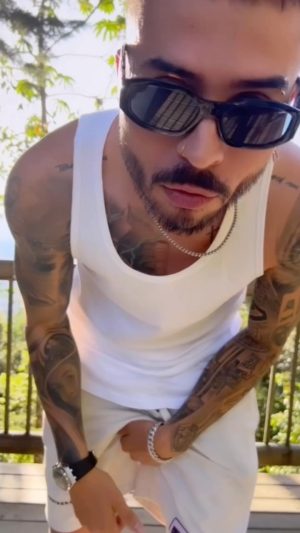Reykon Instagram - Y tú recuerdo me sube a las nubes, cuando contigo en el poblado estuve.
#Medayork Uds me dicen si soltamos esto ya