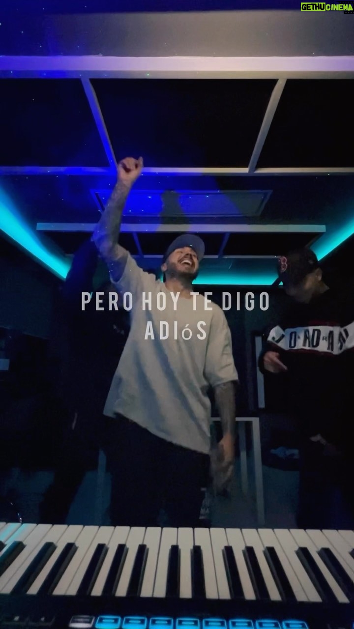 Reykon - 34.4K Likes - Esta nos salió ayer, a quien se la dedicarían?