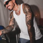 Reykon Instagram – Y como no gozar, si es una tras otra!! 

Huelo a nuevo.
En 3ra publi parezco una mamá cuando no le hacen caso 🤣🤣