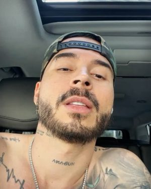 Reykon Instagram - Cuando se comienzan a dar las cosas se siente un fresquito bacano, se sabe q NO es fácil pero tambn se sabe q se puede 

Bendiciones y feliz domingo!
