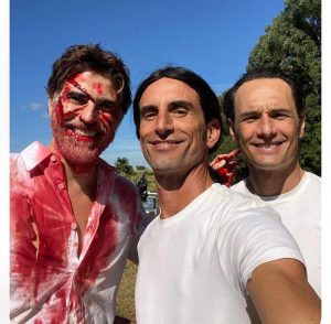 Reynaldo Gianecchini Instagram - Arte do encontro.
Adoro como a sincronicidade da vida junta a gente.
Sou grato pelas parcerias!!
Pena q não consegui tirar foto com todos desse time foda de BDV!
@netflixbrasil