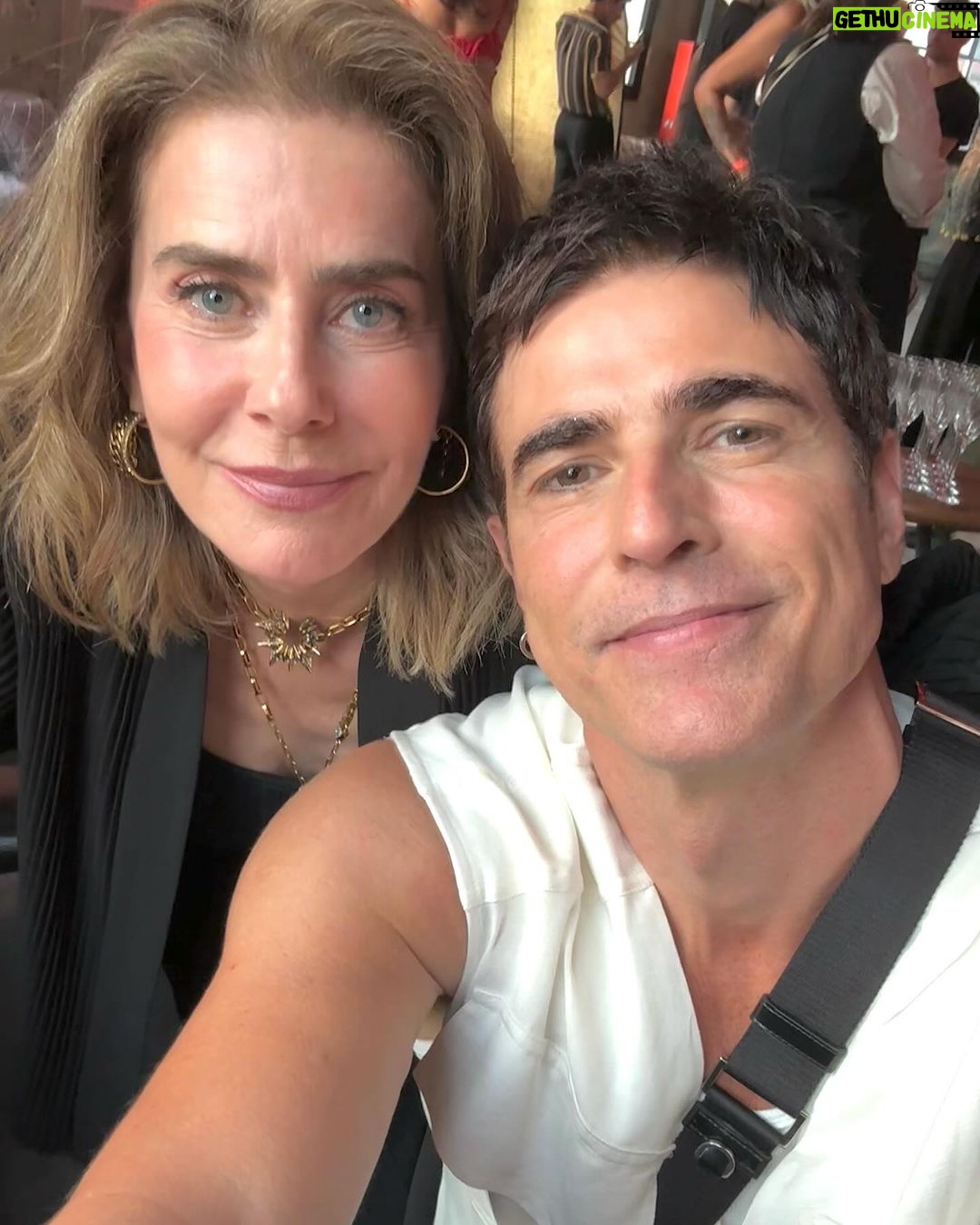 Reynaldo Gianecchini Instagram - Amorins!❤️🔥👊🏻 #bomdiaveronica @netflixbrasil @tainamuller @klarafgcastanho @rodrigosantoro @eumaiteproenca