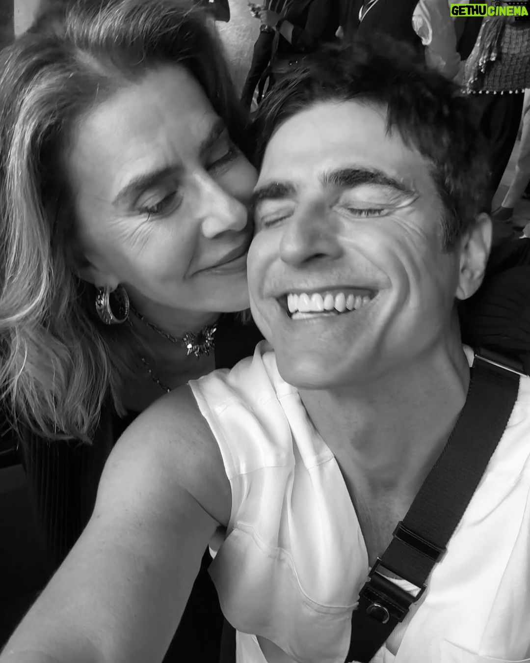 Reynaldo Gianecchini Instagram - Amorins!❤️🔥👊🏻 #bomdiaveronica @netflixbrasil @tainamuller @klarafgcastanho @rodrigosantoro @eumaiteproenca
