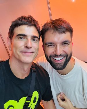 Reynaldo Gianecchini Instagram - Mta vibe curtir o @blocodosilva .
@silva seu lindao!sou fã da pessoa e do artista!