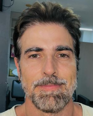 Reynaldo Gianecchini Instagram - Depois/durante /antes
Pelas maos de @silvanonuness_