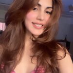 Rhea Chakraborty Instagram - Who needs a hair commercial! 😎