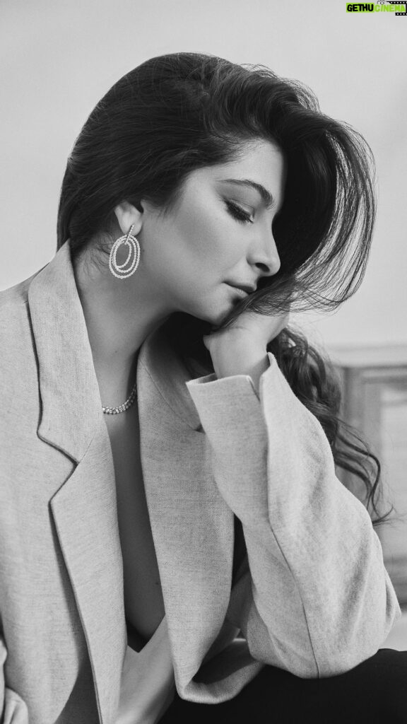 Rhea Kapoor Instagram - For @rheakapoor, maximalism is the fullest expression of personal style. As she looks back at her favourite style moments — those she has worn, created, or been inspired by — one thing is certain: it’s all about the woman. In recreating these looks, with brilliant natural diamonds and an astute understanding of the story behind them, she maintains the authenticity behind each style statement. Jewellery Credits: On Rhea Kapoor: Earrings & Ring - @notandas_jewellers, Necklace - @asmotiwala On Model (Look 1): Necklace - @khannajewellerskj, Earrings - @anmoljewellers, Ring - @jewelsbymoksh, Sari - @shehlaakhan On Model (Look 2): Earrings - @kaj.finejewellery, Rings - @asmotiwala, Bracelets - @thakorlalhiralal, Dress - @antithesis.in On Model (Look 3): Brooches & Rings - @jewelsbymoksh, Suit & Shirt - @suketdhir On Model (Look 4): Choker, Necklace, Rings, Earring - @asmotiwala, Skirt & Bandhgala - @raghavendra.rathore On Model (Look 5): Solitaire Earrings - @om_jewellers, Bracelet & Necklace - De Beers by @om_jewellers, Corset & Skirt - @that.antiquepiece, Cape - @reik.studio #OnlyNaturalDiamonds #RheaKapoor #Maximalism #StylingDiamonds