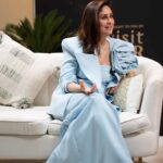Rhea Kapoor Instagram - There is only one @kareenakapoorkhan 🩵 Styled with @shereenlovebug Dress : @luciferasecouture At @djwe.qa Glam @puneetbsaini Hair @miteshrajani Photo @rafidallo