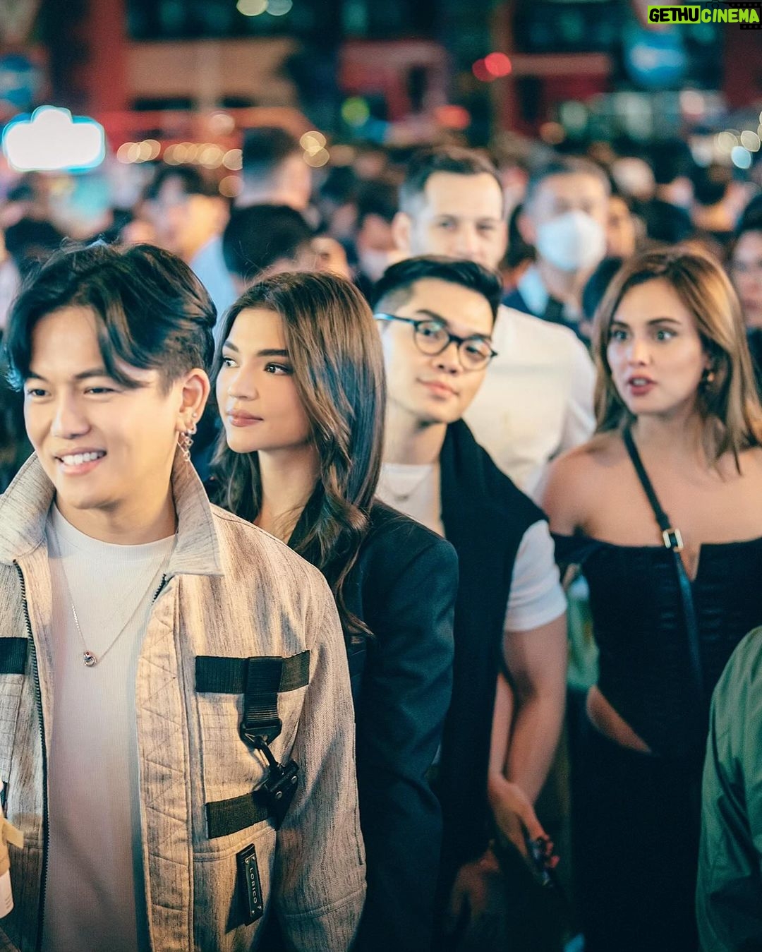 Rhian Ramos Instagram - HK Street food adventure 💫☺️ Temple Street Night Market