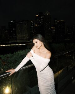 Rhian Ramos Instagram - Just sorta thriving in the chaos ‎ ‎ ‎ ‎ ‎ ‎ ‎ ‎ ‎ ‎ ‎ ‎ ‎ ‎ 📸 @meetkeso