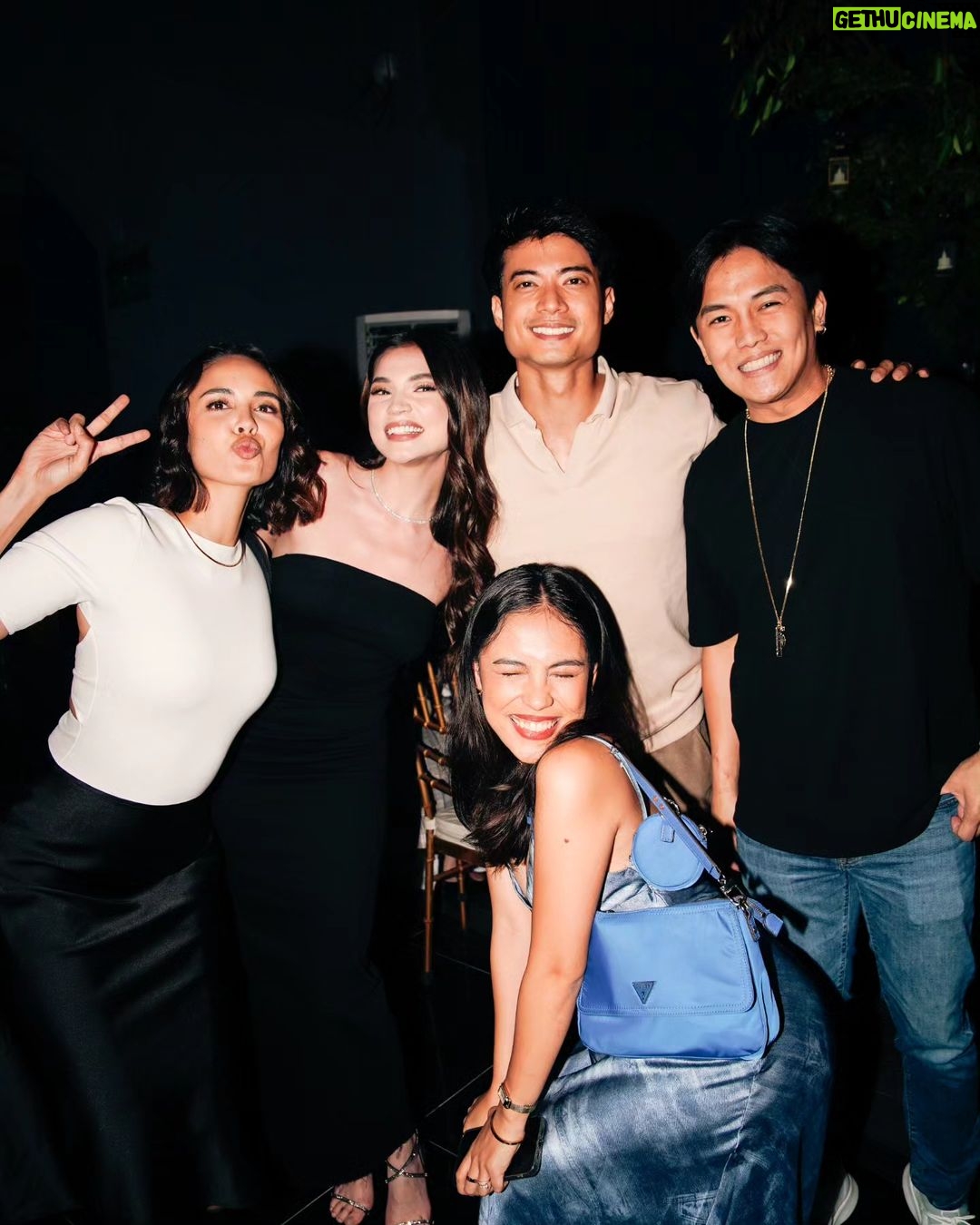 Rhian Ramos Instagram - My EstΓ©e Lauder family threw me an epic birthday party! One for the books! I'm forever treasuring these photos and memories with all my families who came π₯° This life is AWESOME because you are in it π€ β β β β β β β β β β β β β β SRSLY, too many to tag π€―π₯³ Thank you @esteelauderph @sharyn_wong @gaylaochen @maxcollinsofficial @nadinehowell_ @janinamanipol @tomyeung_ @lovipoe @meganbata @mikaeldaez @lianne.valentin @officialtimyap @victoria_belo @dochayden @michelledee @samverzosa @itschrisnick @rainmatienzo @yourwandress @rich_mondyu @cat.ilacad @poshnails_ @ricoargamax @jellypie @ish.delrosario @infinixphilippines @hrss14 @redgynn @whr08 @gmanetwork @michaeluycoco πΈ @jayzeecezar π€