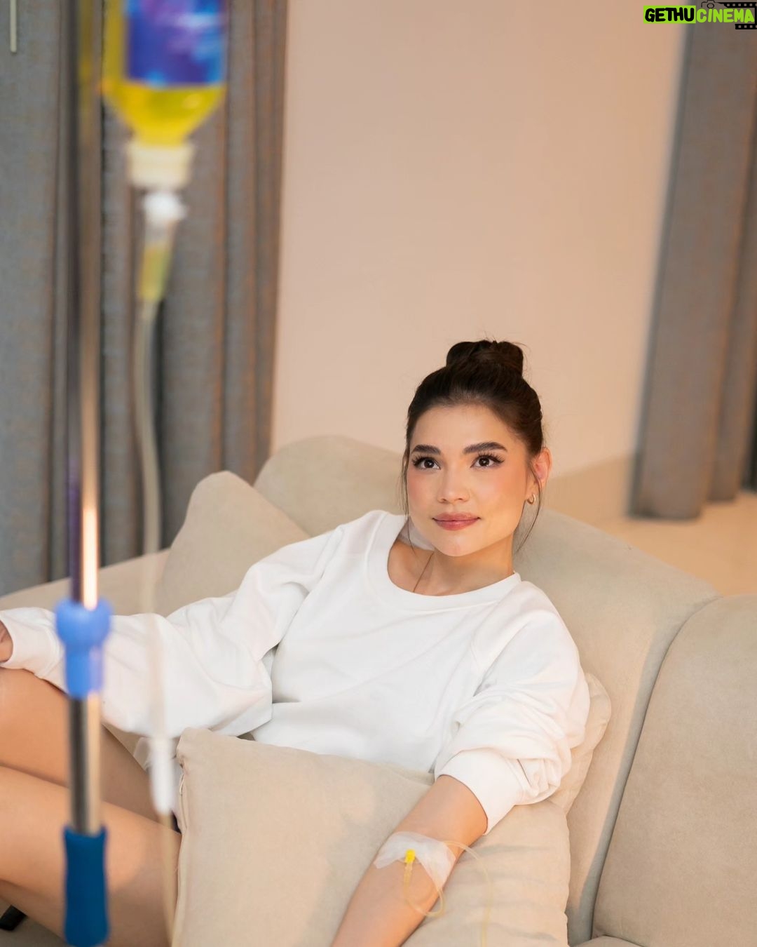 Rhian Ramos Instagram - In my healthy girl era!!! (Until the next show π) π€ Literally saves me when I feel like about to get sick too though, Di maiwasan minsan when the schedule is packed !! Thank you @driptherapy.co for helping me survive myself π