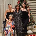 Rhian Ramos Instagram - Ramos fam women 🤍 sweet pero walang kasing tibay 😁 Merry Christmas 😅🎄