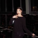 Rhian Ramos Instagram - London nights at The Shard in @hm 🤍 good food and the best view The Shard, London