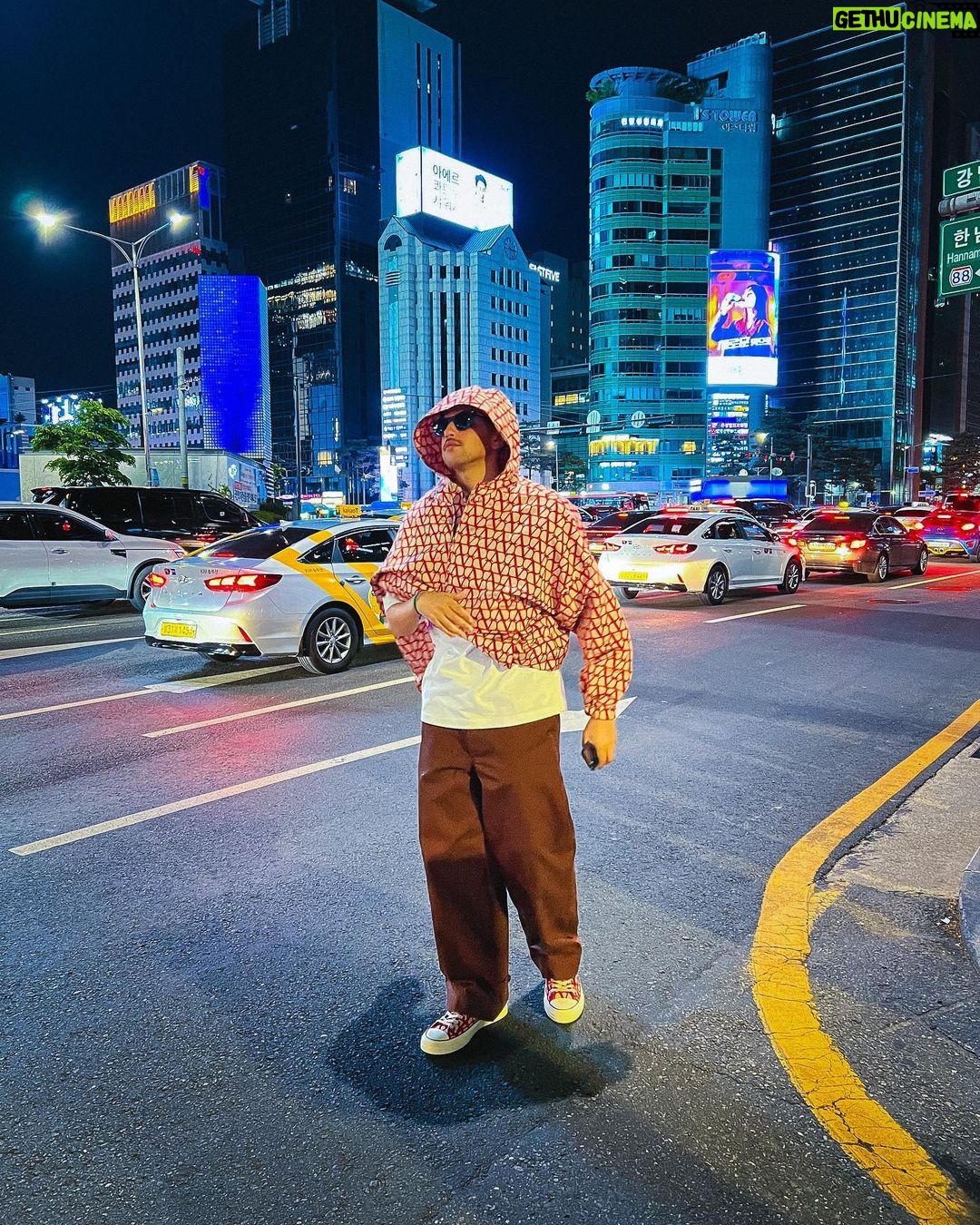 Riadh Belaïche Instagram - 서울 스타일 🦈 Seoul, Korea