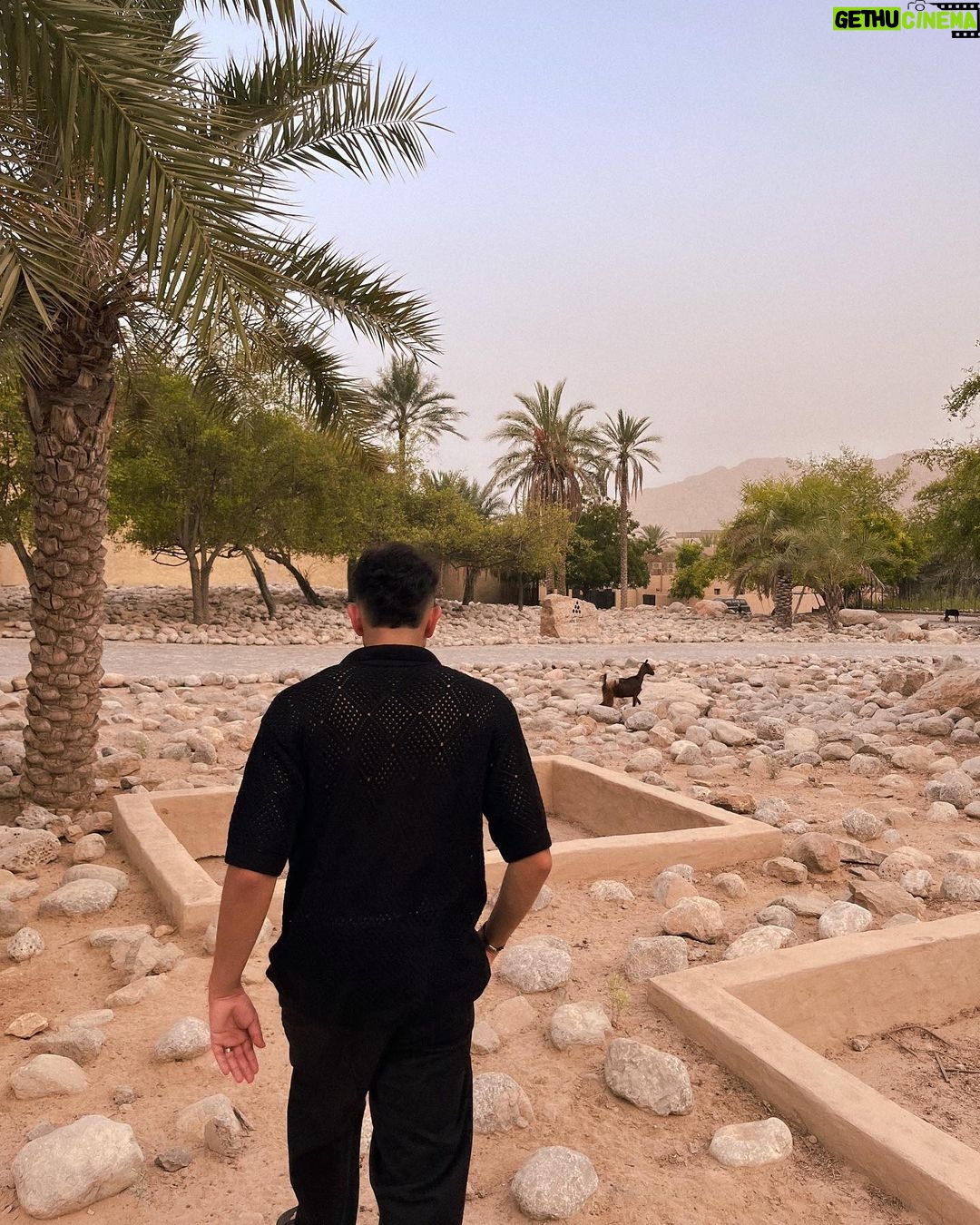 Riadh Belaïche Instagram - أفضل الأشياء تحتاج إلى الصبر Patience