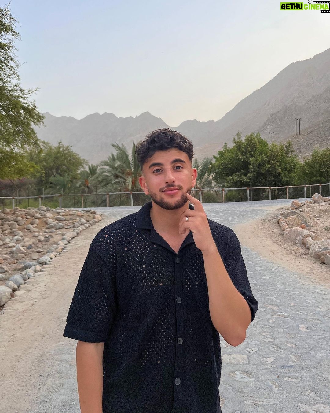Riadh Belaïche Instagram - أفضل الأشياء تحتاج إلى الصبر Patience