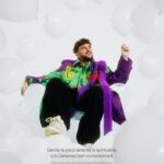 Riadh Belaïche Instagram - Just Riadh à la Une de notre nouvelle cover digitale ✨ Créateur de contenus, vidéaste, humoriste, Just Riadh a parcouru beaucoup de chemin avant de devenir un it boy. Un visage qui plaît désormais aux Maisons de mode, comme aux réalisateurs. Son surnom est à l'image de la personne qu'il aspire à être. Simple, comme sa mère qui lui a tout appris et dont il est fier: "Son coeur est blanc". Plus tard, il aimerait lui ressembler. Pour l'heure, il semble être sur la bonne voie, lui qui défend avec ardeur la sympathie et la joie comme lignes de conduite: "Ça ne coûte rien, il faut juste être sympa". 2017, Just Riadh débute sur Instagram à une époque où la plateforme est dominée par des contenus essentiellement photographiques. La proposition du jeune créateur détonne et dénote. Au moyen de courtes vidéos de quelques secondes, il parvient à faire rire des millions de personnes. Progressivement, il devient une figure incontournable du 𝐹𝑟𝑒𝑛𝑐ℎ 𝐼𝑛𝑠𝑡𝑎𝑔𝑟𝑎𝑚. À tel point qu’il est choisi par le réseau social pour participer à l’opération “Creators around the world”. Du Japon au Brésil en passant par les Etats-Unis et l’Espagne, Just Riadh s’engage dans un voyage initiatique aux côtés de créateurs de contenu du monde entier. “Tu rencontres quelqu’un qui fait comme toi mais autre part, c’est super intéressant.” L’interview complète de Just Riadh est à retrouver sur views.fr 🔗 Photographie : @_moiseluzolo Assistant photographie : @felix_devaux Direction artistique : @irisgzs Coordination artistique : @luca_delombre et @ngd______ Stylisme : @irisgzs et @luca_delombre Production : @selimmoundy et @alicemtg Make-up : @oceanesusini Interview : @nouma_ben Graphisme : @duchesse_bonzi Paris, France