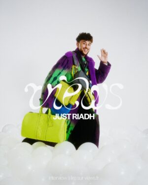 Riadh Belaïche Instagram - Just Riadh à la Une de notre nouvelle cover digitale ✨

Créateur de contenus, vidéaste, humoriste, Just Riadh a parcouru beaucoup de chemin avant de devenir un it boy. Un visage qui plaît désormais aux Maisons de mode, comme aux réalisateurs.
Son surnom est à l'image de la personne qu'il aspire à être. Simple, comme sa mère qui lui a tout appris et dont il est fier: "Son coeur est blanc". Plus tard, il aimerait lui ressembler. Pour l'heure, il semble être sur la bonne voie, lui qui défend avec ardeur la sympathie et la joie comme lignes de conduite: "Ça ne coûte rien, il faut juste être sympa".

2017, Just Riadh débute sur Instagram à une époque où la plateforme est dominée par des contenus essentiellement photographiques. La proposition du jeune créateur détonne et dénote. Au moyen de courtes vidéos de quelques secondes, il parvient à faire rire des millions de personnes. Progressivement, il devient une figure incontournable du 𝐹𝑟𝑒𝑛𝑐ℎ 𝐼𝑛𝑠𝑡𝑎𝑔𝑟𝑎𝑚. À tel point qu’il est choisi par le réseau social pour participer à l’opération “Creators around the world”. Du Japon au Brésil en passant par les Etats-Unis et l’Espagne, Just Riadh s’engage dans un voyage initiatique aux côtés de créateurs de contenu du monde entier. “Tu rencontres quelqu’un qui fait comme toi mais autre part, c’est super intéressant.”

L’interview complète de Just Riadh est à retrouver sur views.fr 🔗

Photographie : @_moiseluzolo 
Assistant photographie : @felix_devaux 
Direction artistique : @irisgzs 
Coordination artistique : @luca_delombre et @ngd______ 
Stylisme : @irisgzs et @luca_delombre 
Production : @selimmoundy et @alicemtg 
Make-up : @oceanesusini 
Interview : @nouma_ben 
Graphisme : @duchesse_bonzi